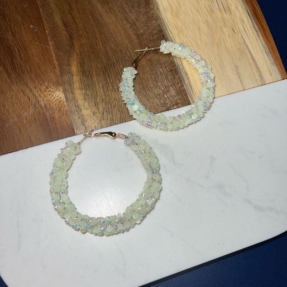 “On the Rocks” hoop earrings new in package - Picture 1 of 1